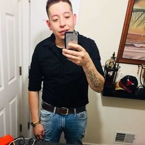 Meet your Posher, Ernesto